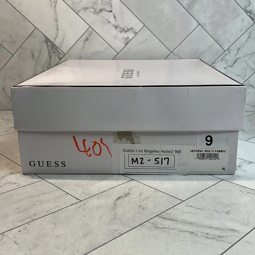NWT Guess Los Angeles Womens Holie2 Dress Platform Pumps Natural Multi Fabric 9M